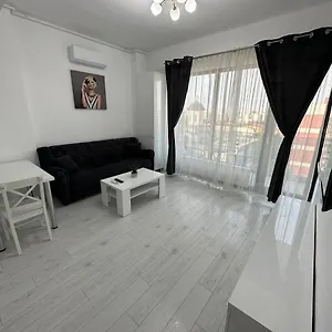 Giulia's Bucureşti